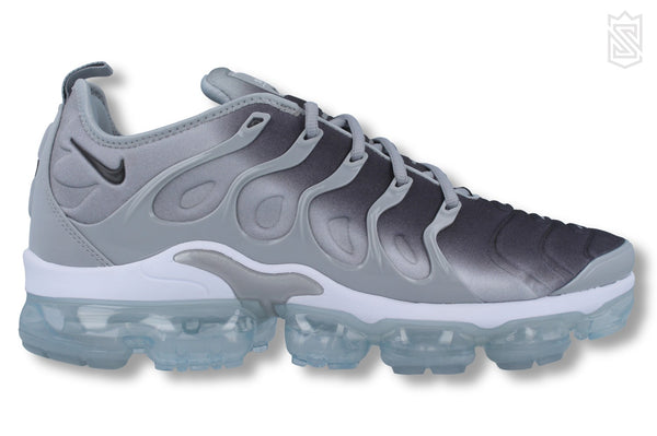 Air vapormax plus grise on sale